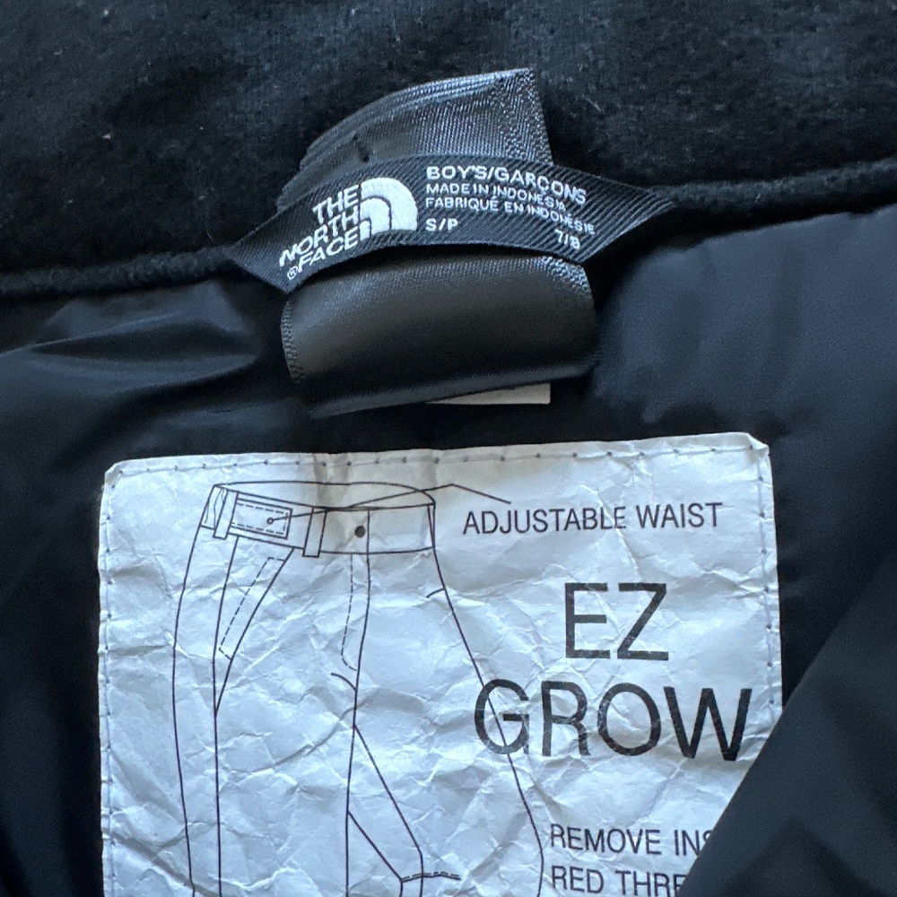 The NorthFace boys 7/8 freedom snow/ski pant